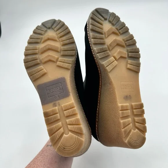 Toms Black Avery Wedge Suede Side Zipper Bootie - Picture 2 of 9